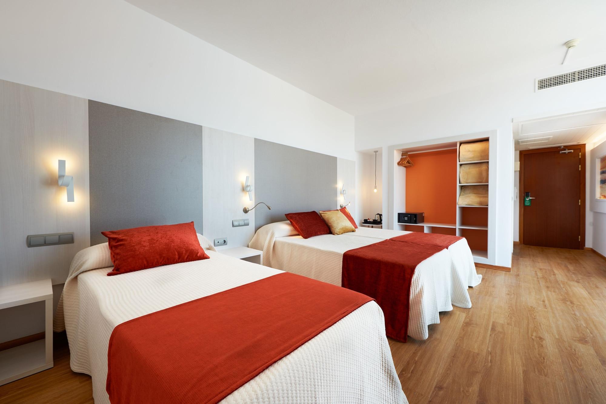 Hotel Abrat San Antonio  Exterior photo
